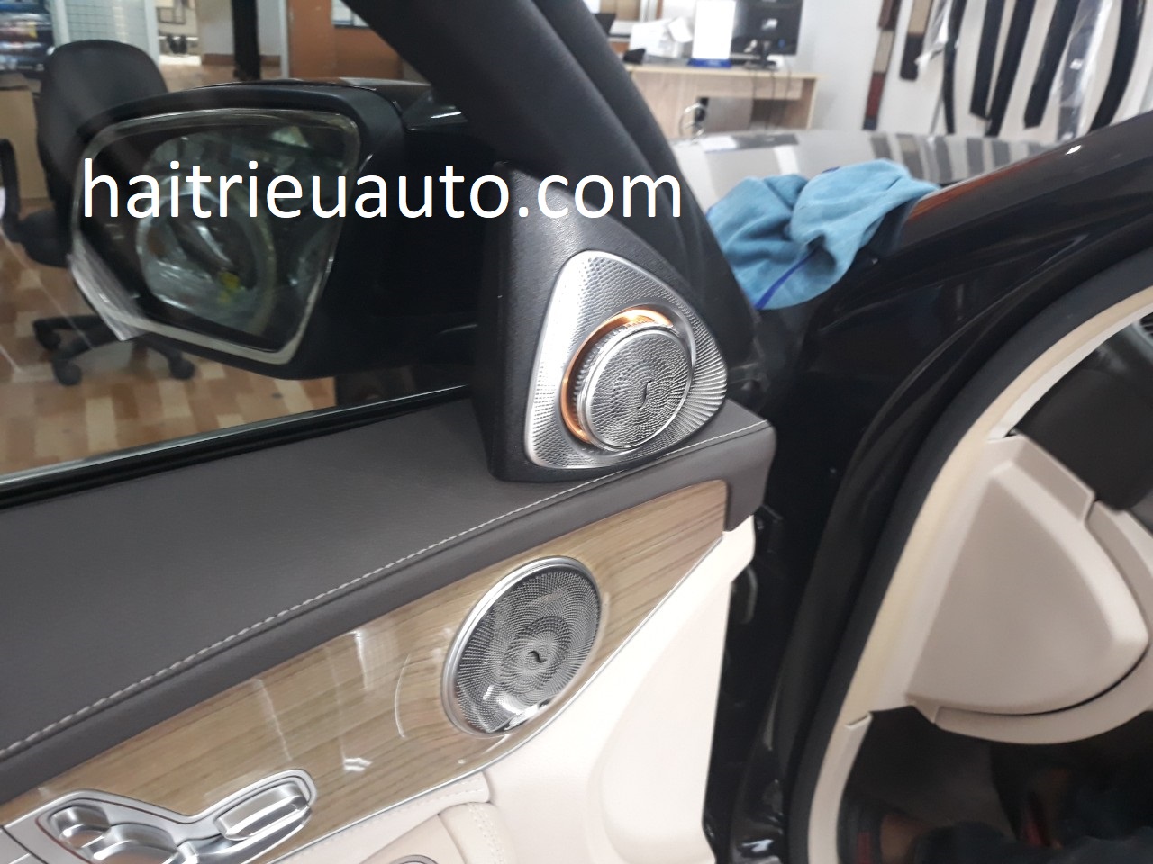 Loa treble xoay 3D Burmester cho xe Mercedes C250 2 Image