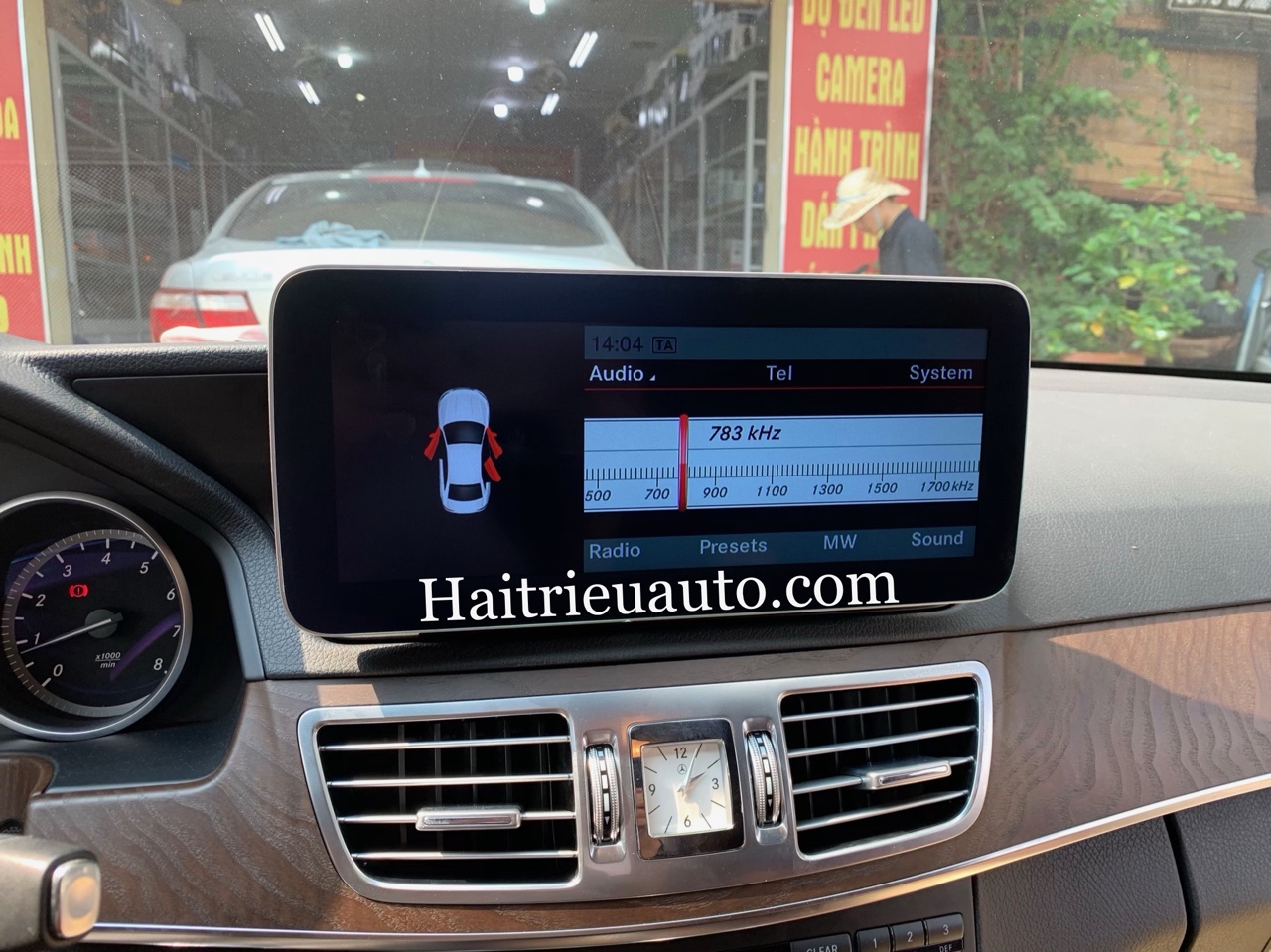 Màn hinh android theo xe Mercedes E200 2015 4 Image