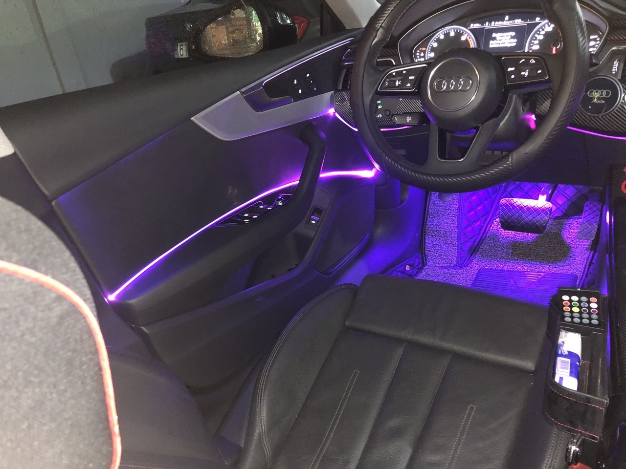 Led nội thất theo xe audi A5 5 Image