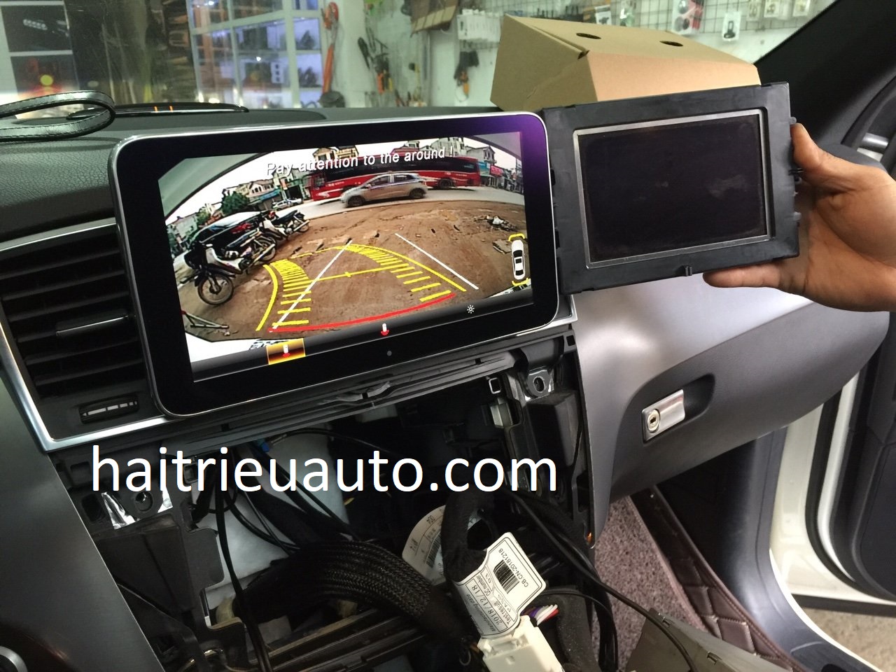 Màn hình android theo xe Mercedes ML 450 2 Image