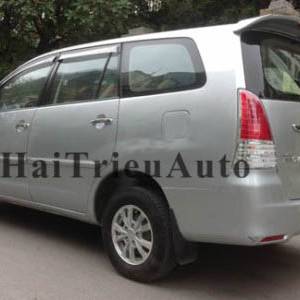 Độ đèn xinhan trên gương cho xe innova