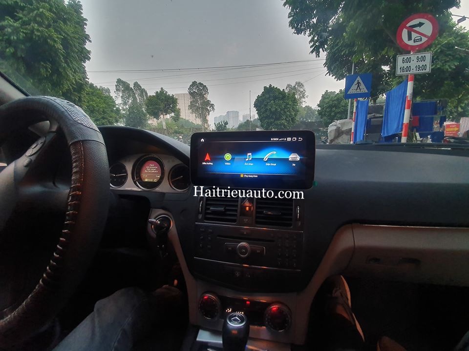 Màn hình android cho xe Mercedes c300 2010 2 Image