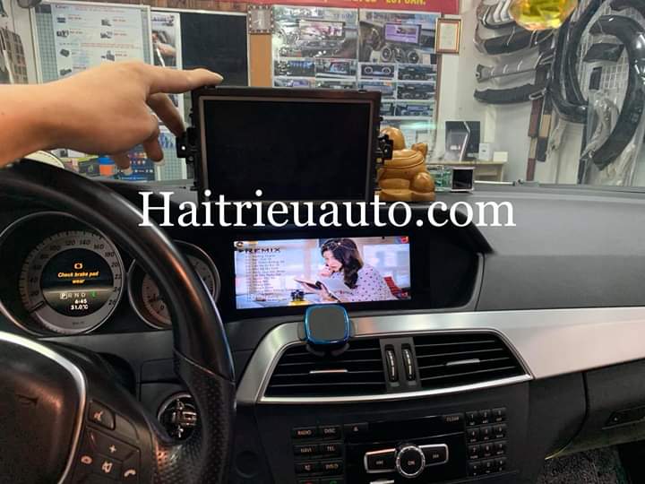 Màn hình android theo xe Mercedes C300 2012 2 Image