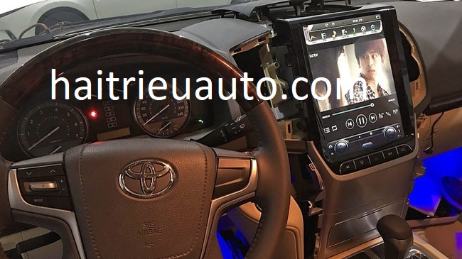 Màn hình tesla cho xe Land Cruiser 2016-2018 2 Image