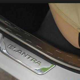 Lip sau chia đôi po elantra 2016