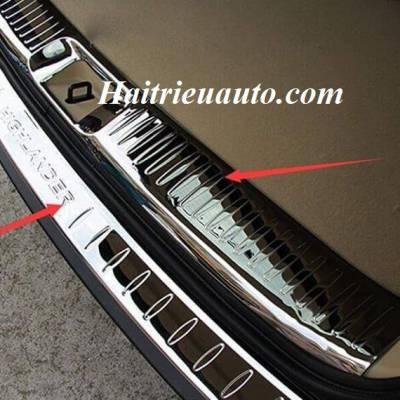 Chắn bùn lòng vè Fortuner 2017