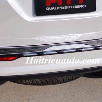 Chống trầy cốp phần sơn Fortuner 2017