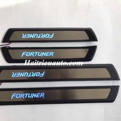 Chống trầy cốp cao cấp Fortuner 2017