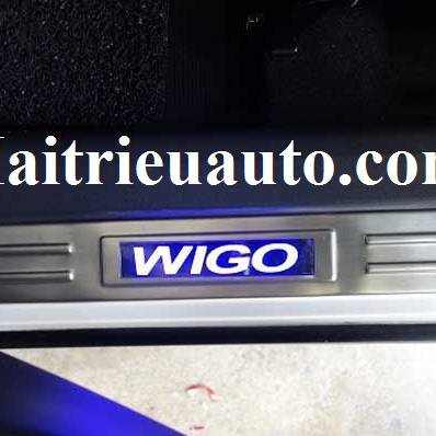 nẹp bước chân cho xe Toyota Wigo