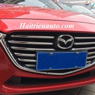 Trang trí tay mở cốp sau cho Mazda 3