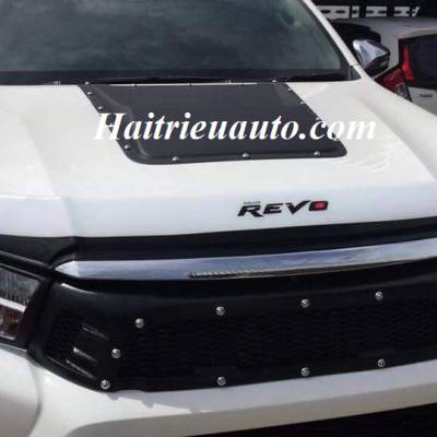 Ốp hông Thái Lan cho Toyota Hilux 2017