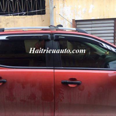 Ốp trang trí mang cá cho Ford Ranger