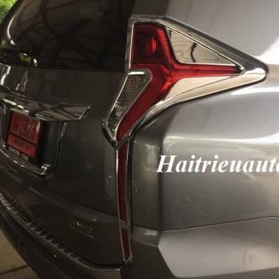 Vè che mưa Mitshubishi Pajero Sport