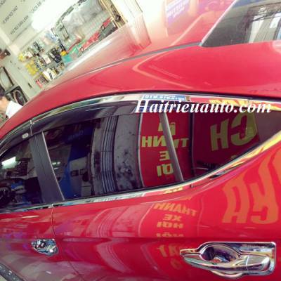 Viền đèn trước Hyundai Elantra