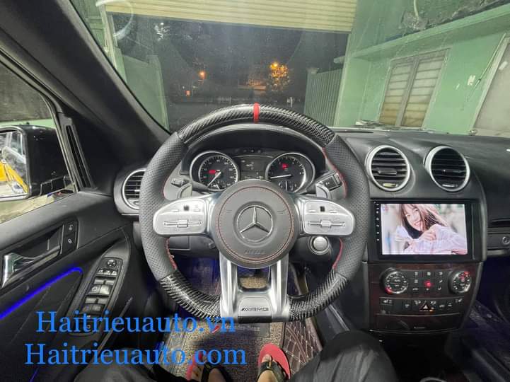 màn hình android theo xe mercedes GL 4 Image