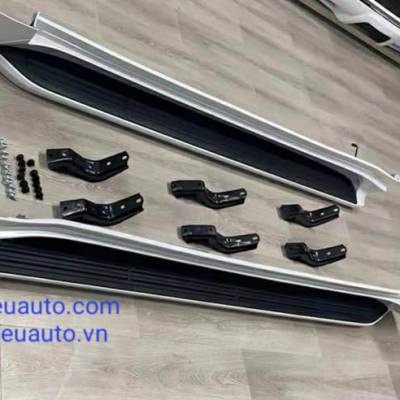 Ốp hông xe Toyota Land Cruiser 2022