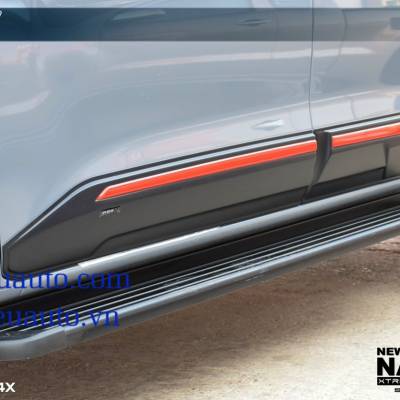 vè che mưa xe Nissan Navara 2021