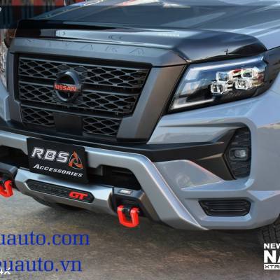 ốp hông xe Nissan Navara 2021