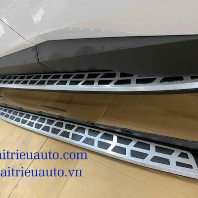 Bệ bước chân xe Hyundai Tucson 2022