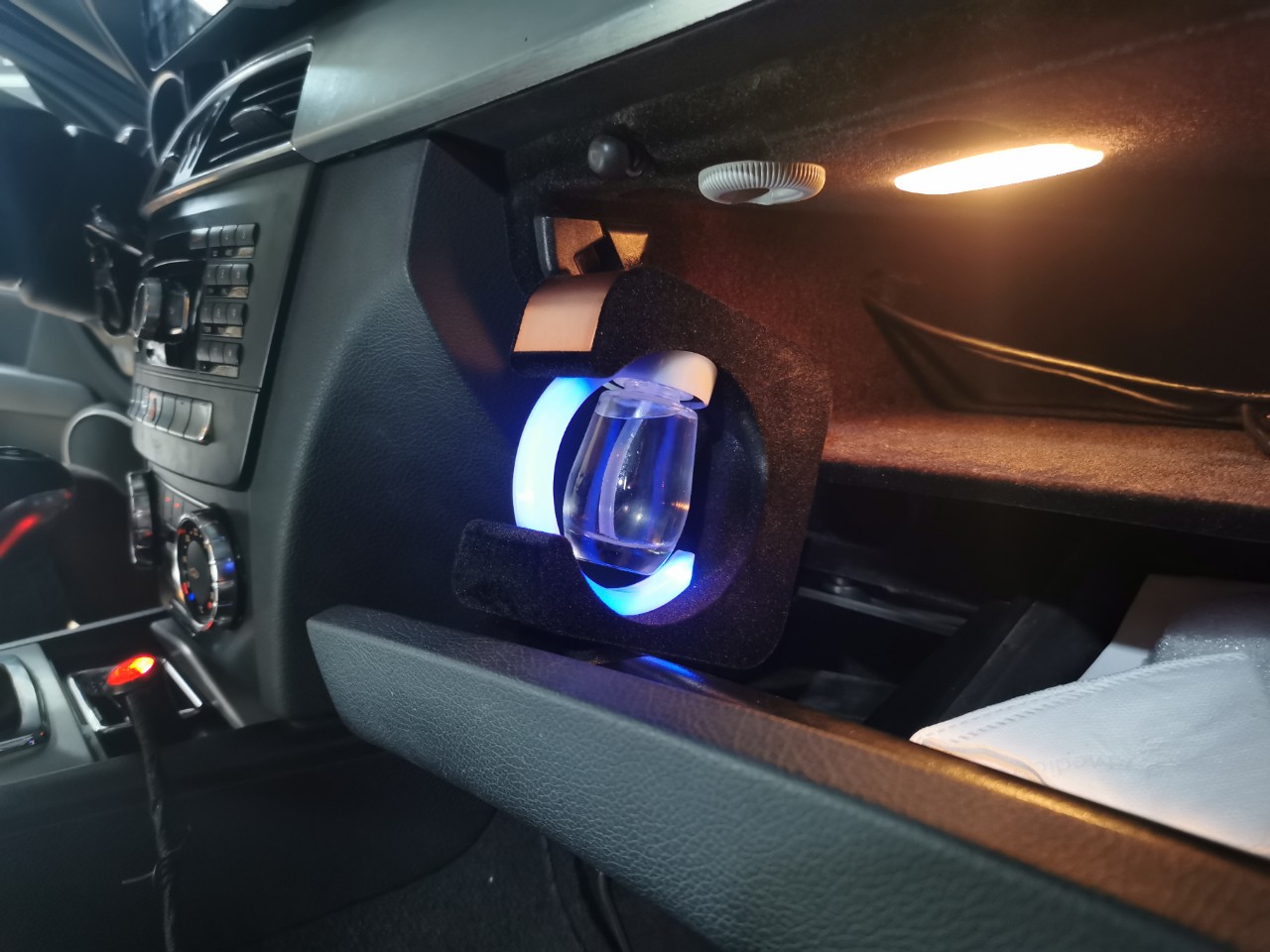 Hệ thống nước hoa xe Toyota Camry 4 Image