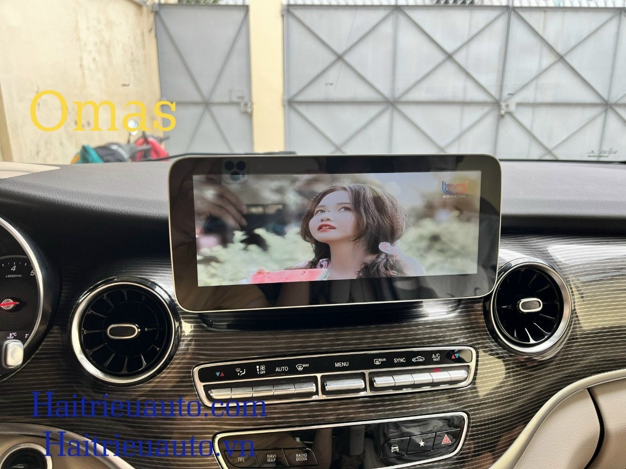 Màn hình android Omas Pro Mercedes V 2019 4 Image