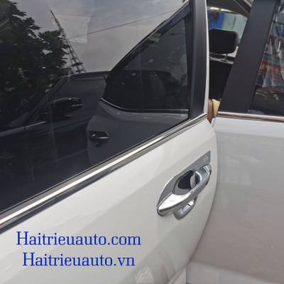 Vè chê mưa xe hyundai i10 2022
