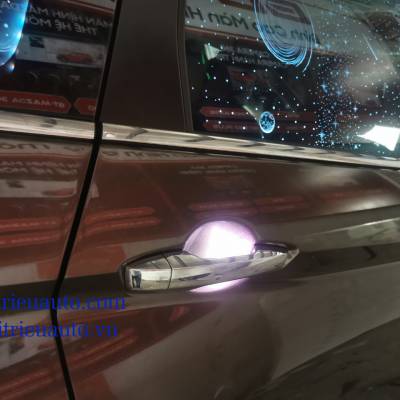 Tay cửa có đèn led xe Attrage