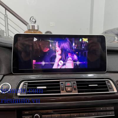 Màn hình android Omas 12in xe BMW 730