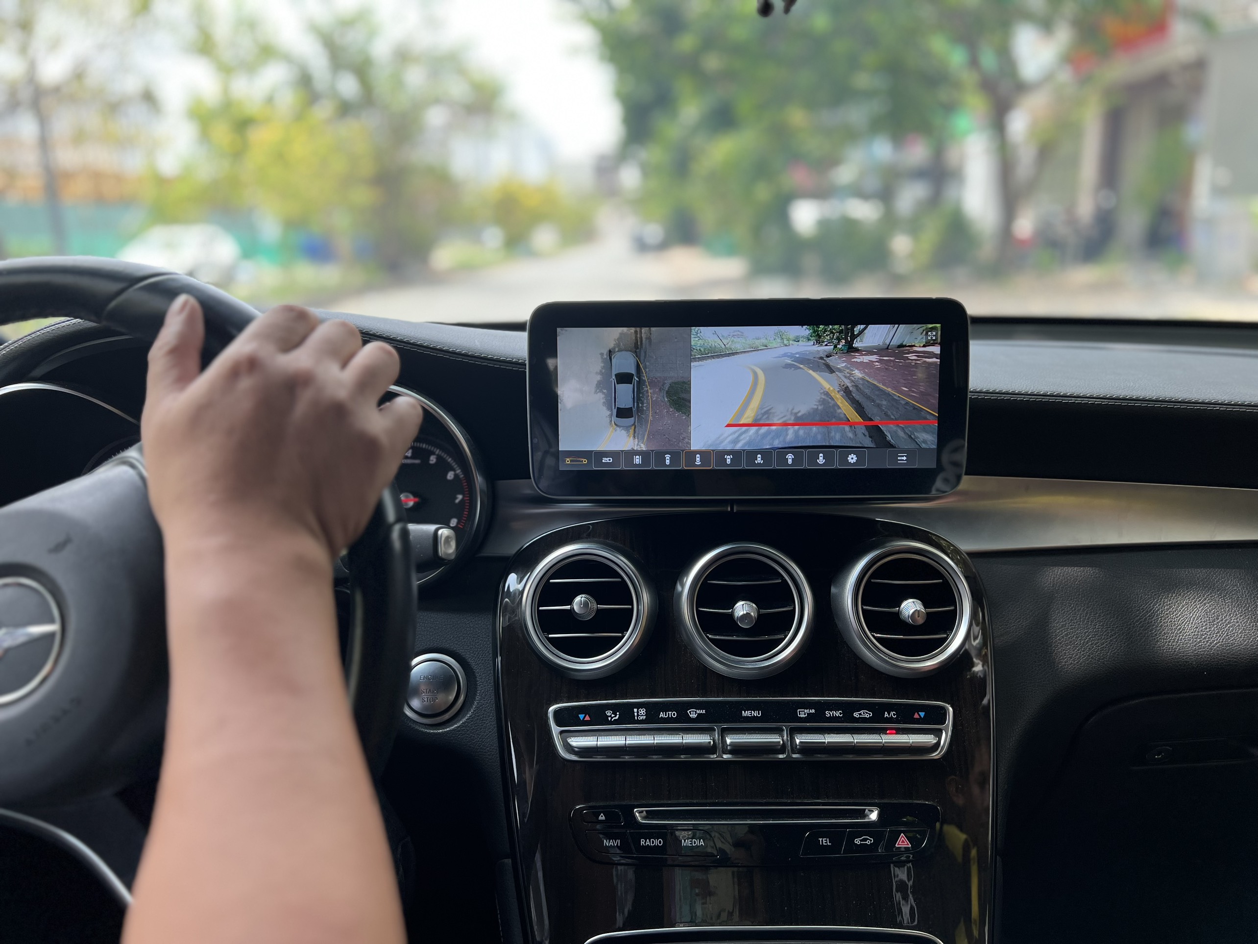 Màn hình android Omas Pro 360 xe Mercedes GLC 5 Image