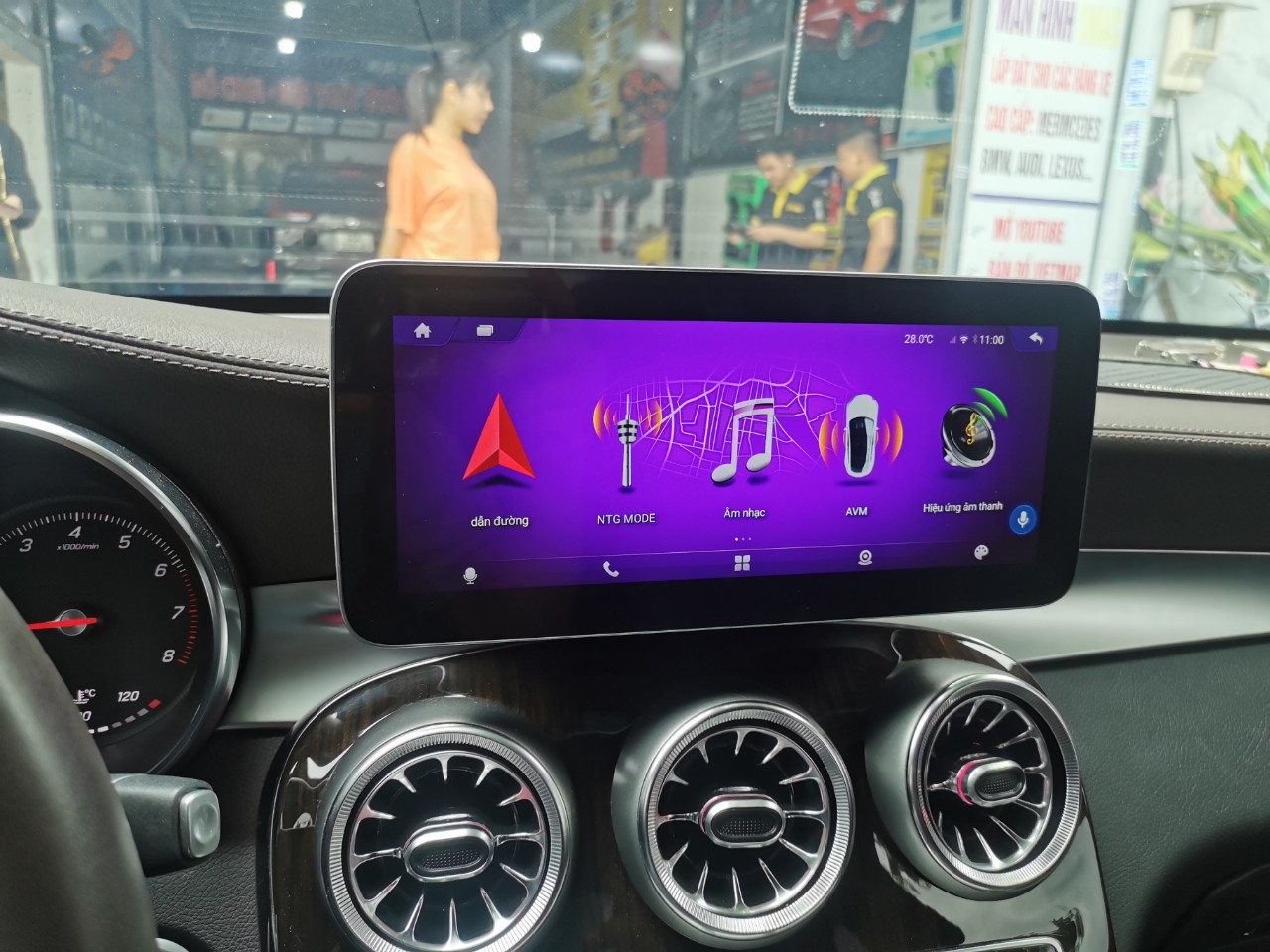 Màn hình android Omas Pro 360 xe Mercedes C 3 Image