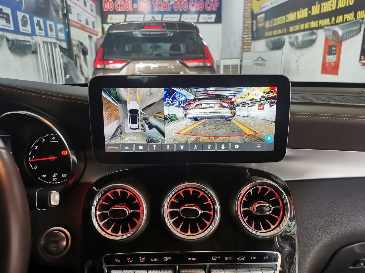 Màn hình android Omas Pro 360 xe Mercedes C 7 Image