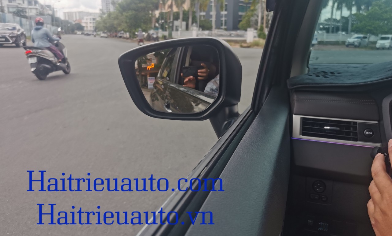 Cảnh báo điềm mù cho xe oto 7 Image