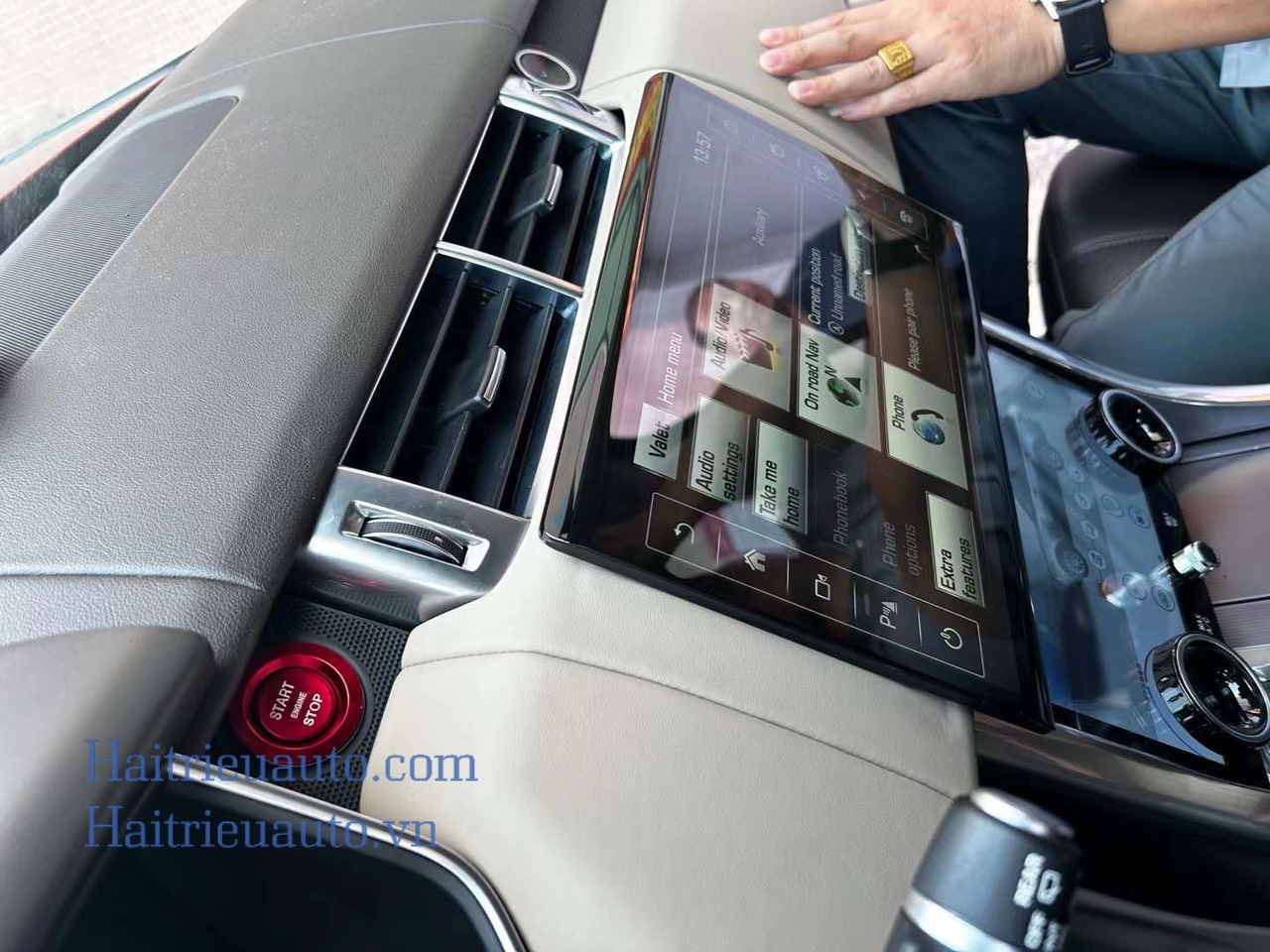 Màn hình android xe Range Rover Soprt 360 13in 5 Image