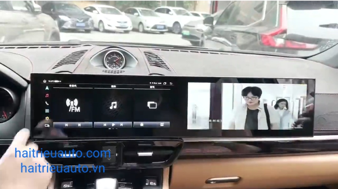 Màn hình android mẫu dài xe Porsche Cayenne 3 Image