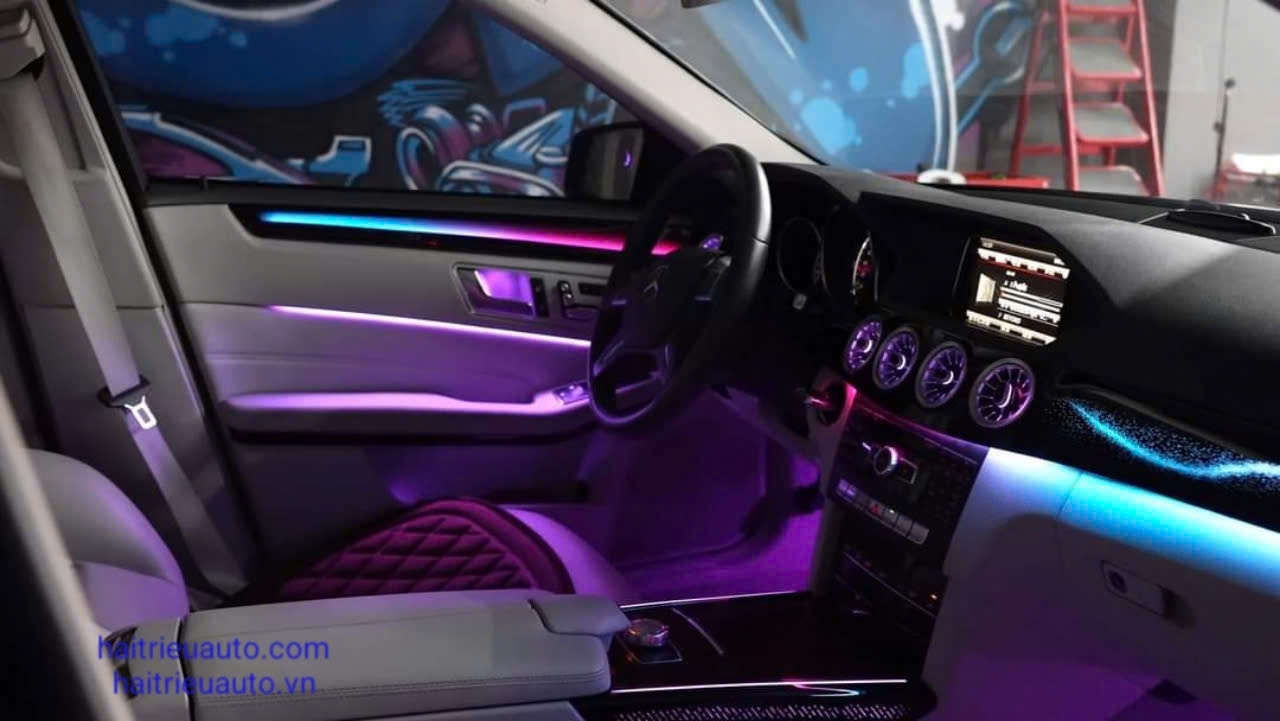 Led nội thất xe mercedes E 10 Image