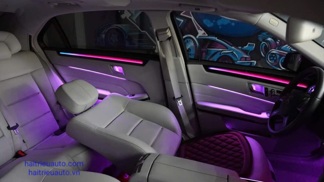 Led nội thất xe mercedes E 11 Image