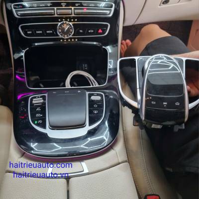 Nâng cấp bàn phím cảm ứng xe Mercedes C