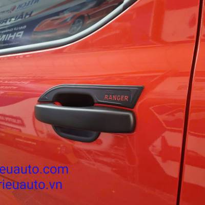 Vè che mưa xe Ford Ranger 2025