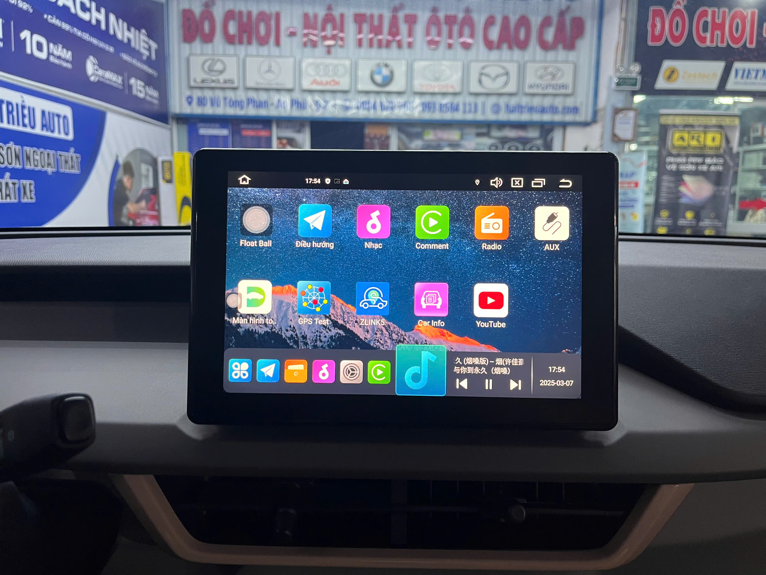 Màn hình android xe Vinfast VF3 6 Image