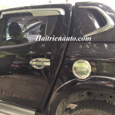 Mặt calang độ Mitsubishi Triton