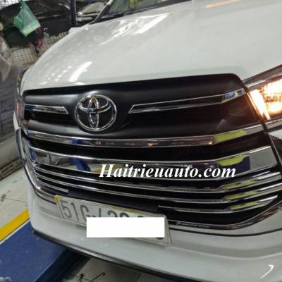 Nẹp bước chân có đèn Innova 2017