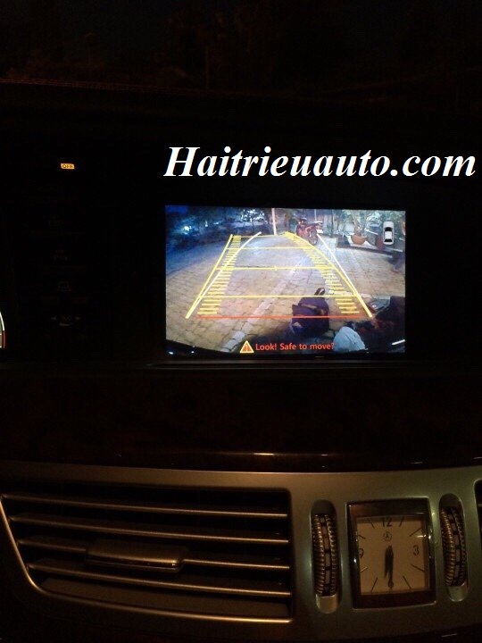 Lắp camera lùi cho xe Mercedes S550 4 Image