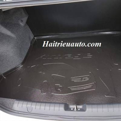 Đuôi cá thể thao Mitsubishi Attrage