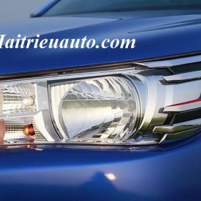 Đồ trang trí Fortuner màu đen