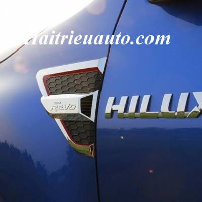 Chén cửa Hilux