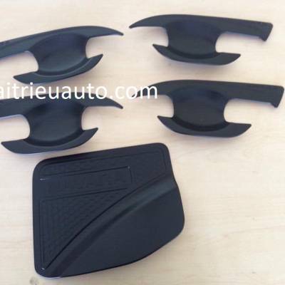 vè che mưa đen cho xe navara