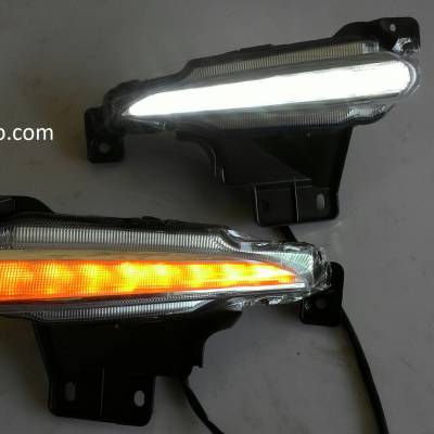 màn hình tesla theo xe mazda6 2009