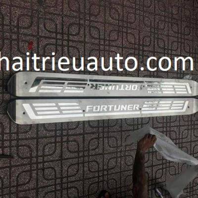 giá nóc carryboy cho xe fortuner