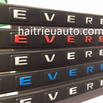 Mặt calang độ xe Ford Everest